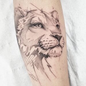 Tatouage sketch lion Castelnau-le-Lez